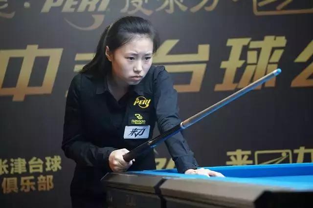 配合上显得 配合上显得